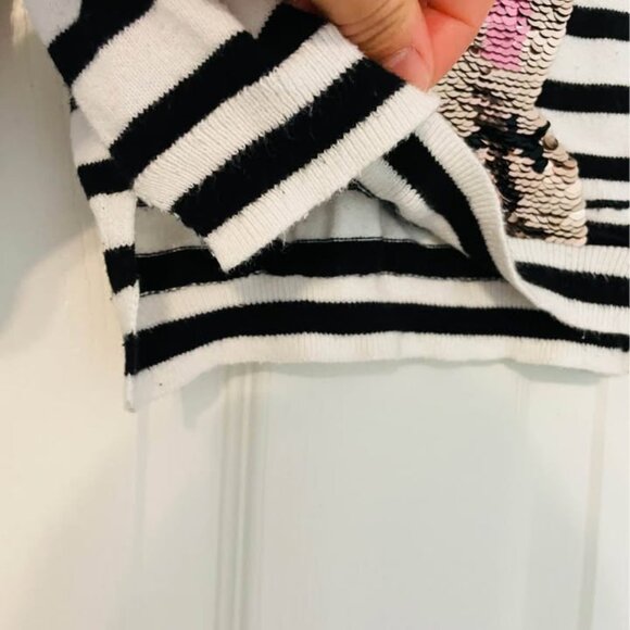 H&M kids bunny sweater size 4-6Y - Picture 2 of 4